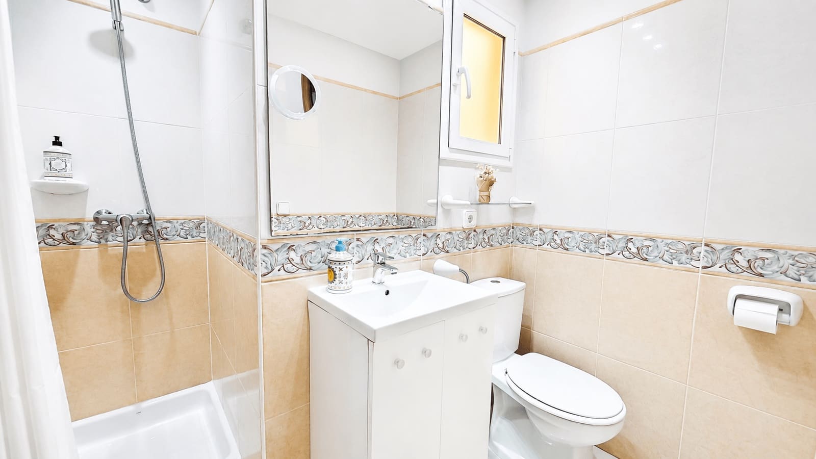 Apartamento de 3 habitaciones en Cala Millor en alquiler con garaje - 2.400 € (Ref: 10014664)