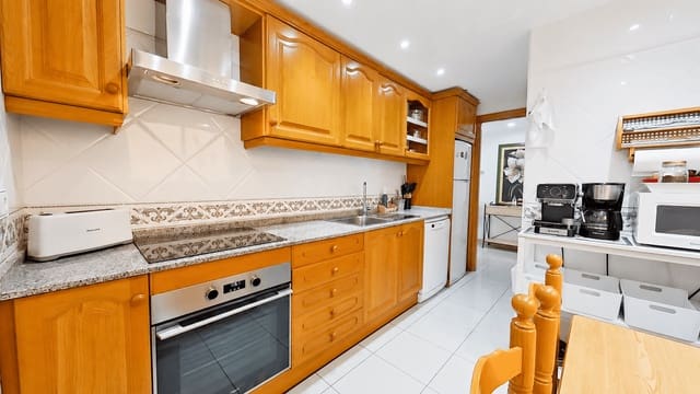 Apartamento de 3 habitaciones en Cala Millor, Son Servera en alquiler con garaje - 2.400 € (Ref: 10014664)