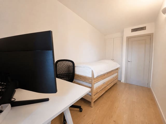 Appartement de 3 chambres à louer à Las Maravillas, Palma de Mallorca - 1 850 € (Ref: 10019918)