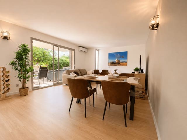 Appartement de 3 chambres à louer à Las Maravillas, Palma de Mallorca - 1 850 € (Ref: 10019918)