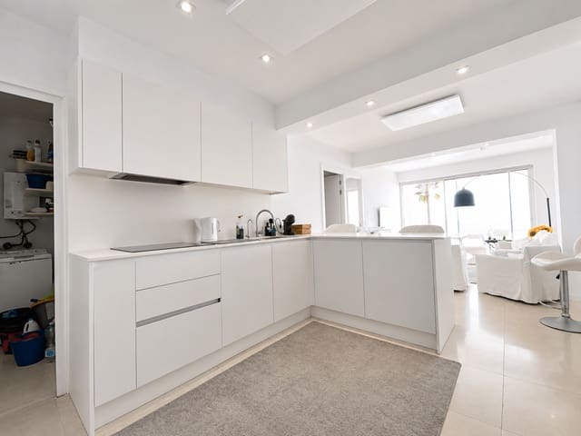 Appartement de 2 chambres à louer à Playa de Palma, Palma de Mallorca - 2 700 € (Ref: 10023277)