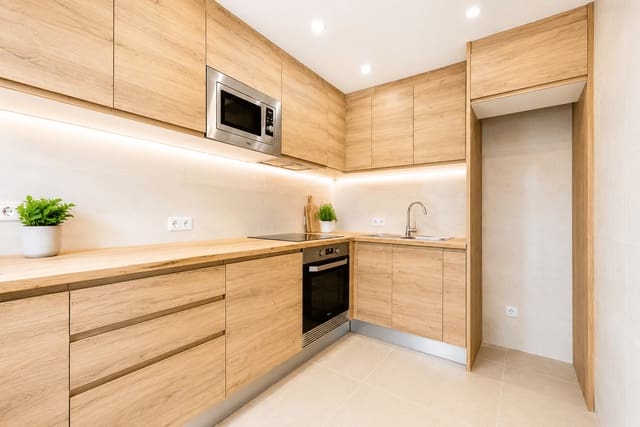 3 bedroom Apartment for rent in Portocristo / Port de Manacor, Manacor with garage - € 1,980 (Ref: 10029519)