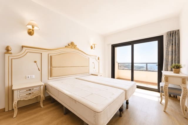 3 bedroom Apartment for rent in Portocristo / Port de Manacor, Manacor with garage - € 1,980 (Ref: 10029519)