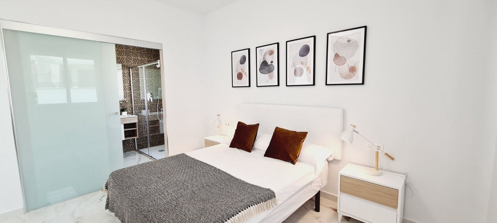 2 soverom Penthouse til salgs i Alicante by med svømmebasseng garasje - € 274 900 (Ref: 10035707)