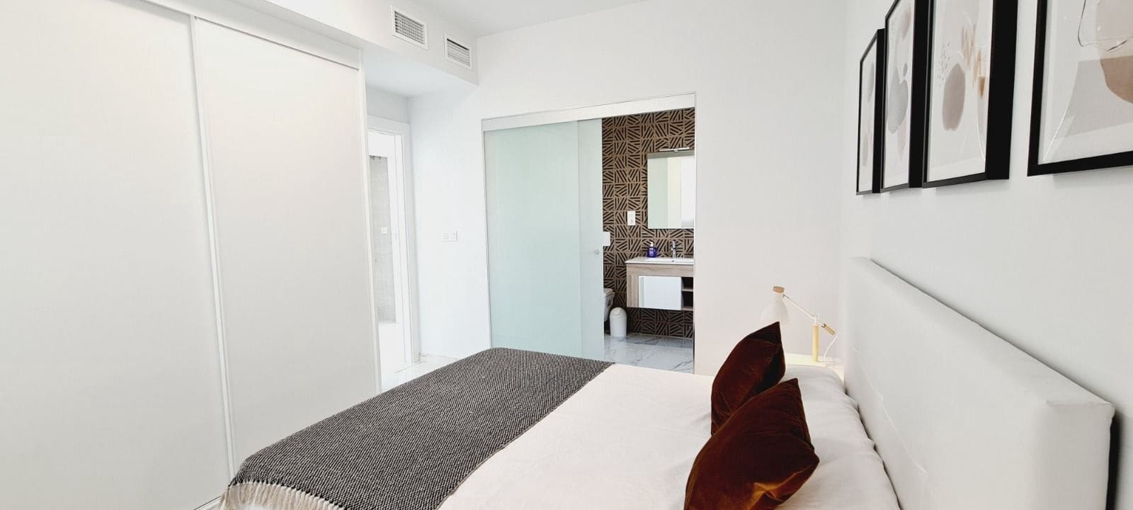 2 soverom Penthouse til salgs i Alicante by med svømmebasseng garasje - € 274 900 (Ref: 10035707)