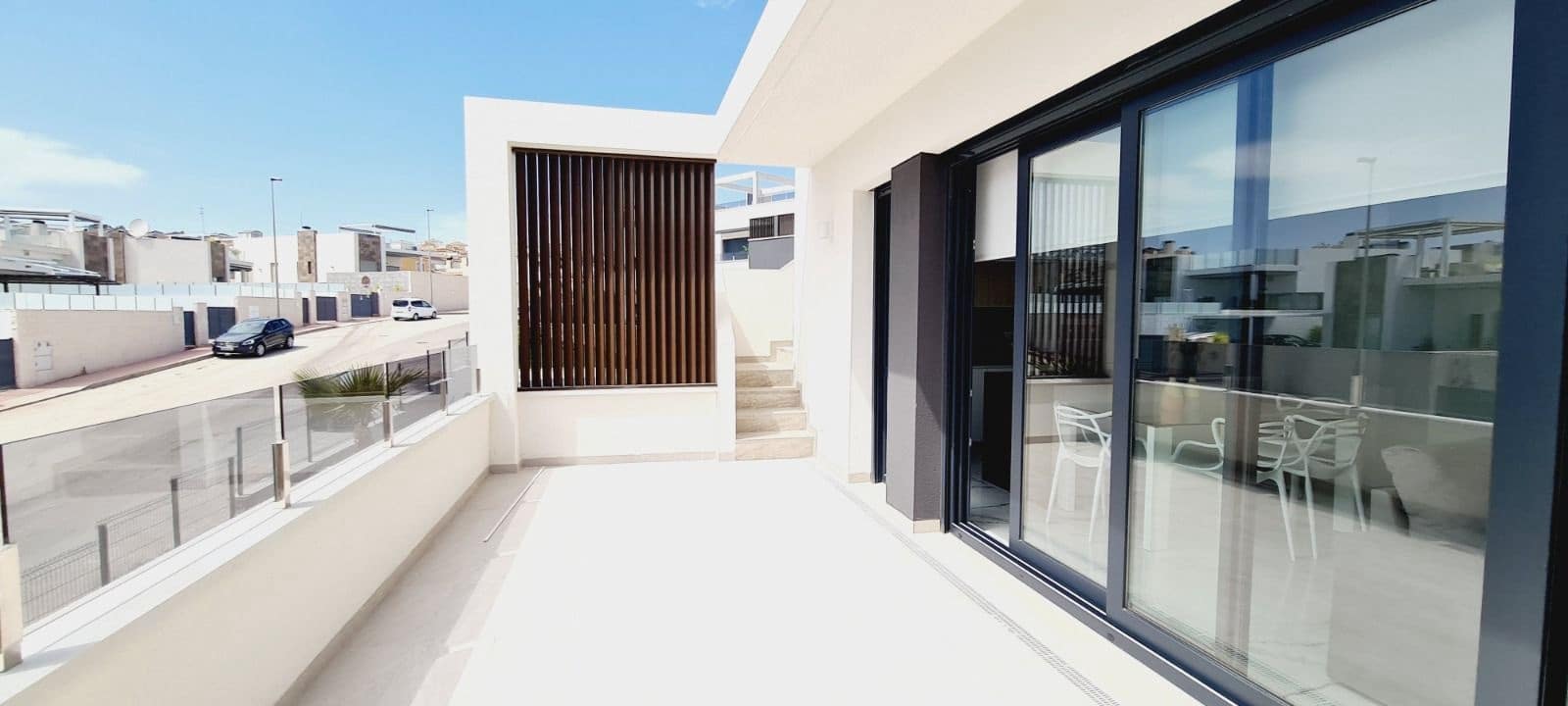 2 soverom Penthouse til salgs i Alicante by med svømmebasseng garasje - € 274 900 (Ref: 10035707)