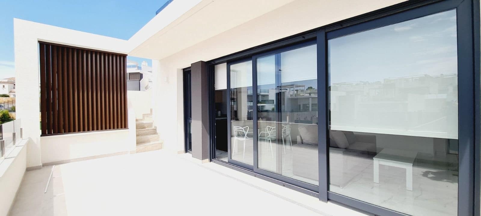 2 soverom Penthouse til salgs i Alicante by med svømmebasseng garasje - € 274 900 (Ref: 10035707)
