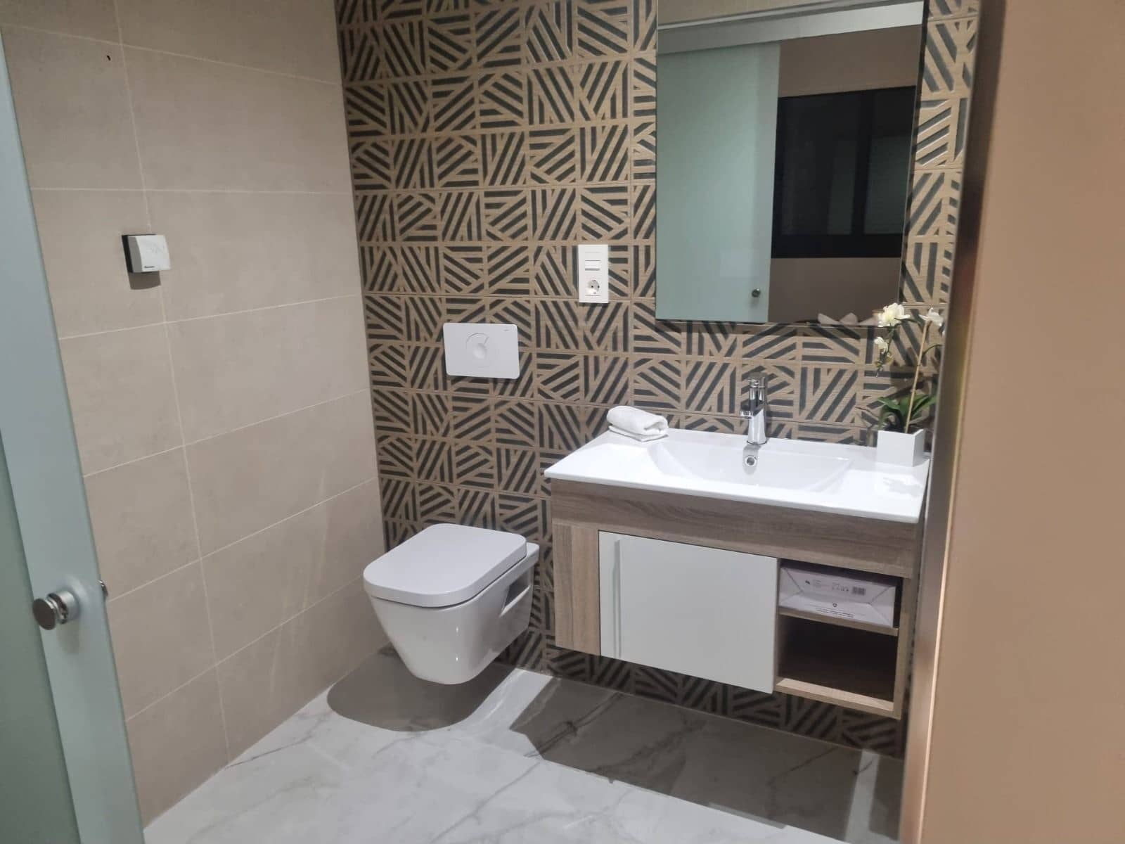 2 soverom Penthouse til salgs i Alicante by med svømmebasseng garasje - € 274 900 (Ref: 10035707)