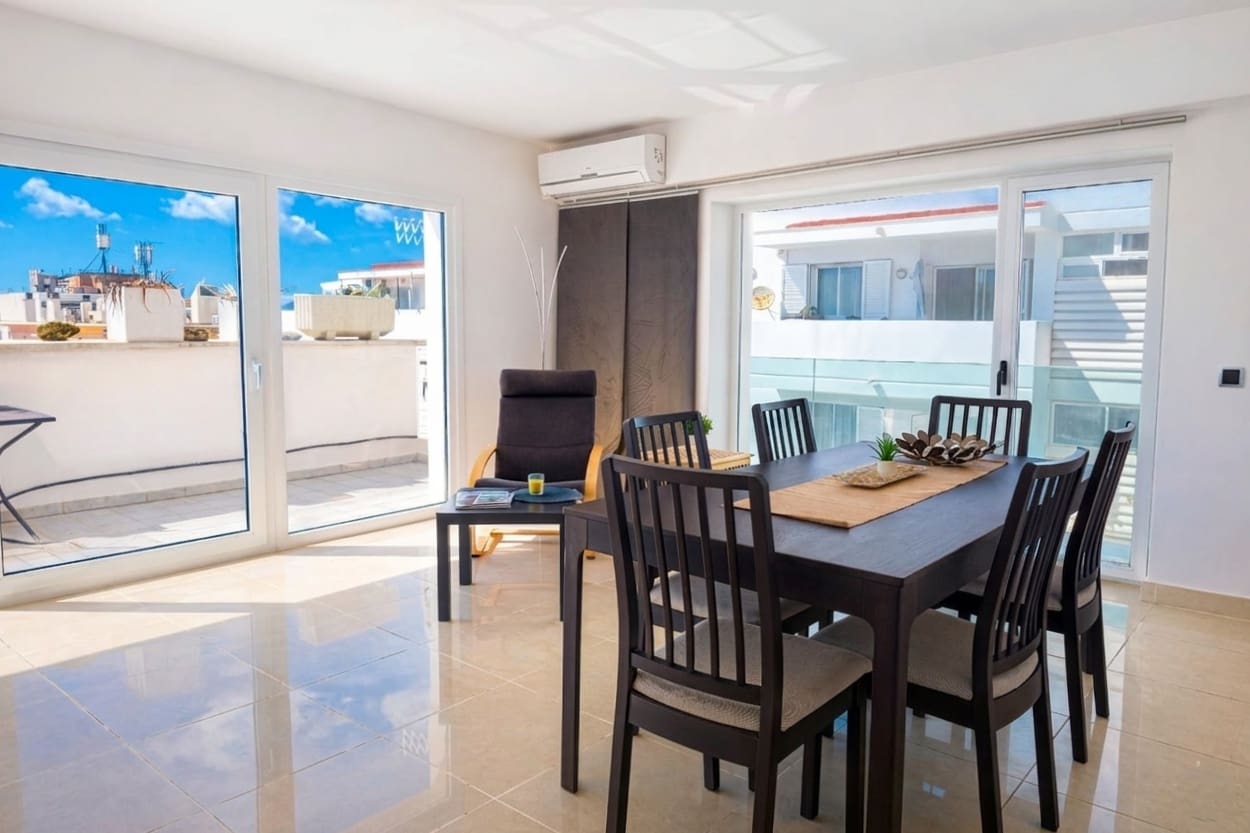 3 soverom Leilighet til salgs i L'Arenal / S'Arenal med svømmebasseng - € 449 000 (Ref: 10038390)