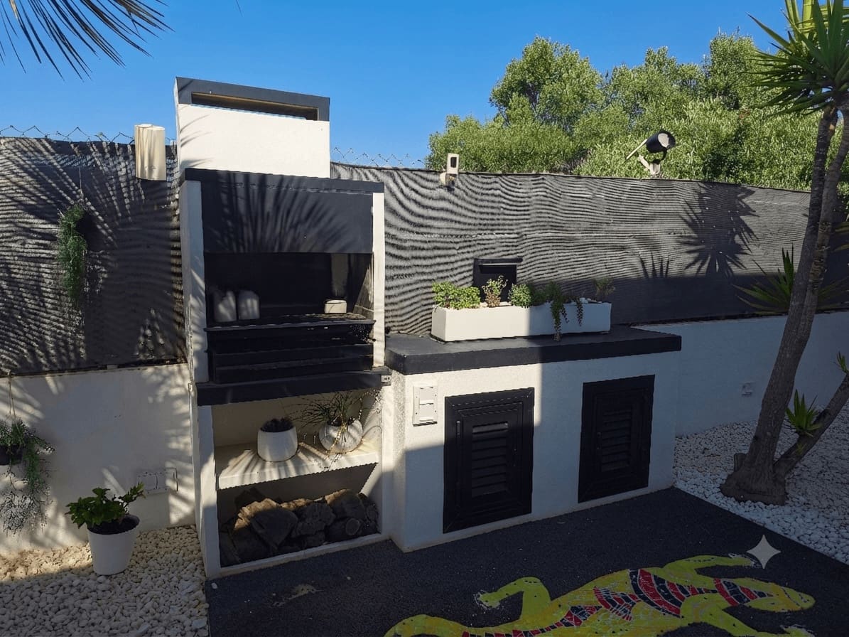3 sypialnia Dom na sprzedaż w Llucmajor z basenem garażem - 695 000 € (Ref: 10038391)