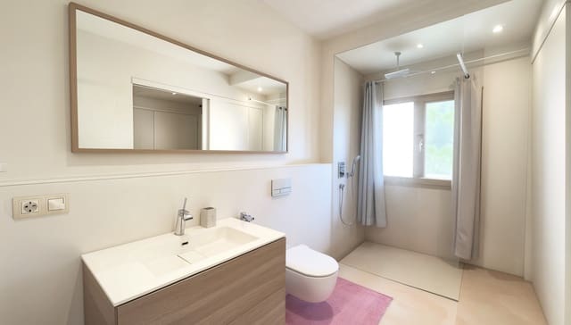 4 slaapkamer Penthouse te koop in Santa Ponsa, Calvià met garage - € 2.790.000 (Ref: 10041448)
