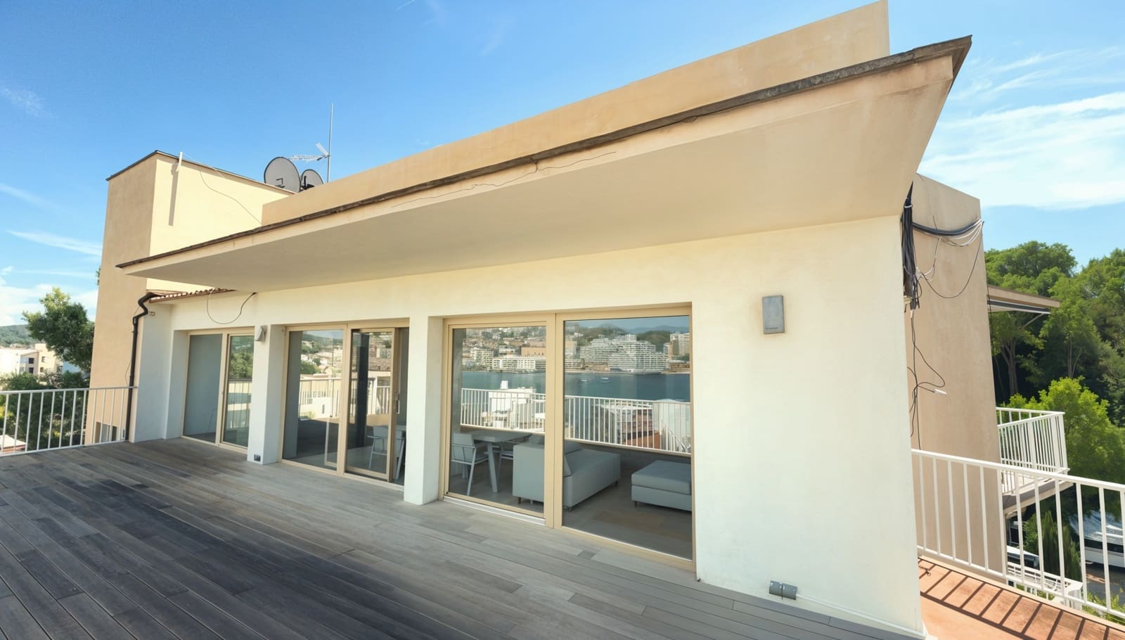 4 slaapkamer Penthouse te koop in Santa Ponsa met garage - € 2.790.000 (Ref: 10041448)