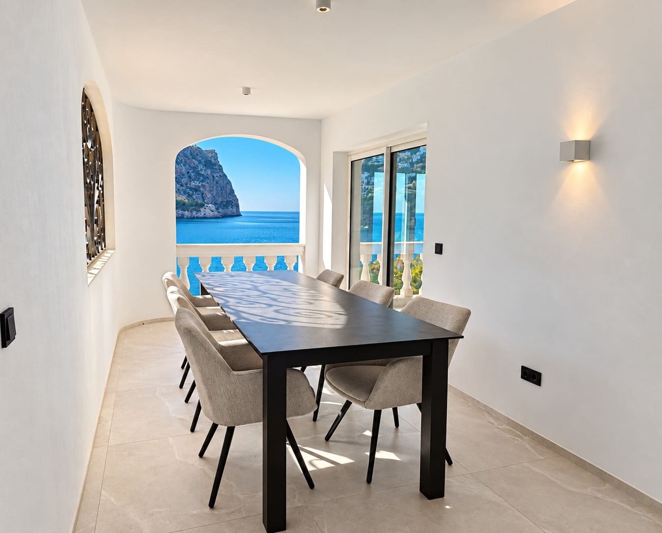 3 bedroom Apartment for sale in Puerto de Andratx with pool garage - € 1,699,000 (Ref: 10065586)