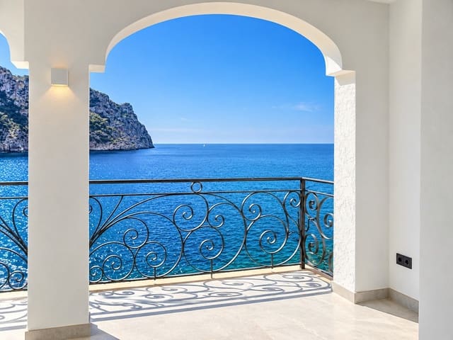 3 bedroom Apartment for sale in Puerto de Andratx, Andratx with pool garage - € 1,699,000 (Ref: 10065586)