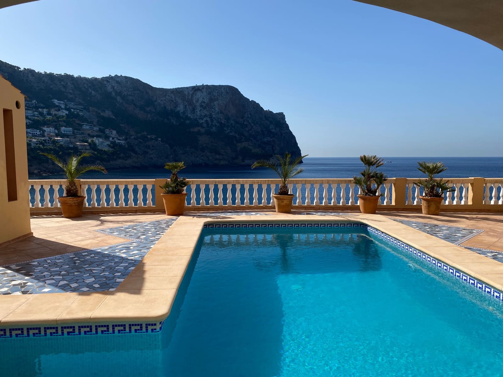 3 bedroom Apartment for sale in Puerto de Andratx with pool garage - € 1,699,000 (Ref: 10065586)