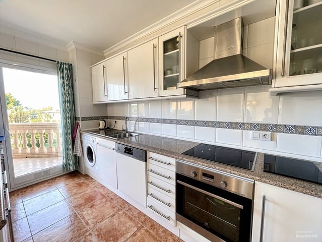 2 soverom Leilighet til leie i Las Maravillas, Palma de Mallorca med svømmebasseng garasje - € 2 000 (Ref: 10070131)