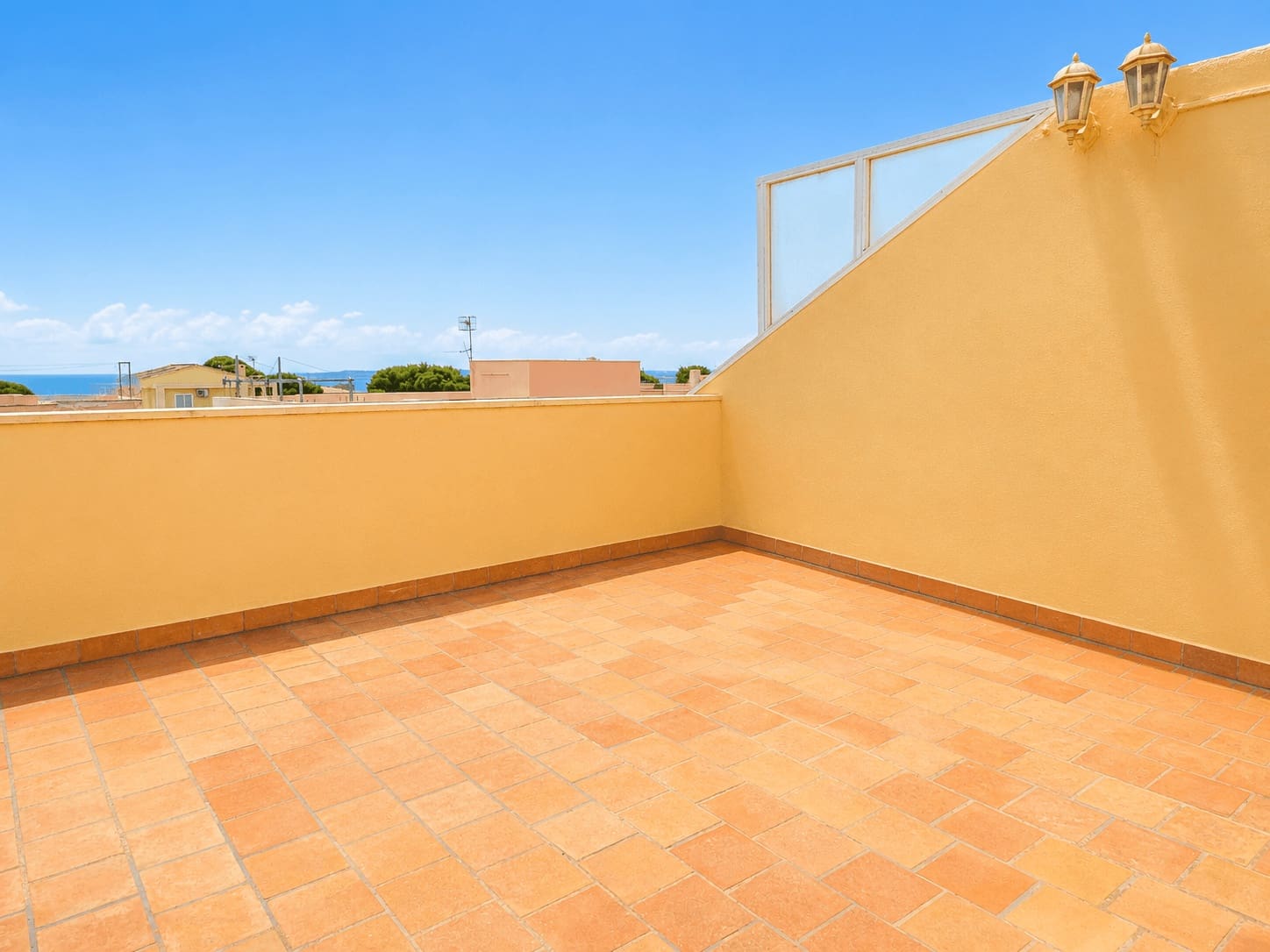 2 quarto Penthouse para arrendar em Cala Millor com garagem - 1 850 € (Ref: 10076823)