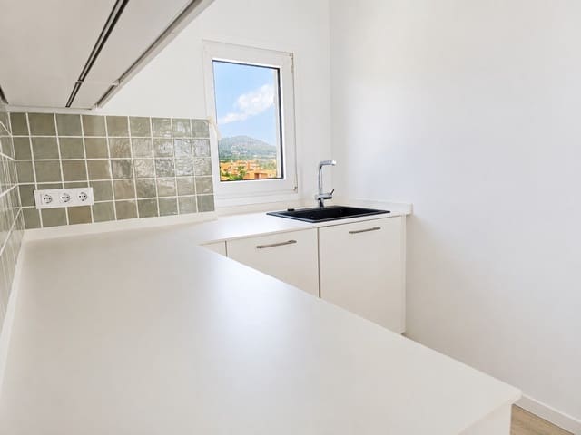 2 quarto Penthouse para arrendar em Cala Millor, Son Servera com garagem - 1 850 € (Ref: 10076823)
