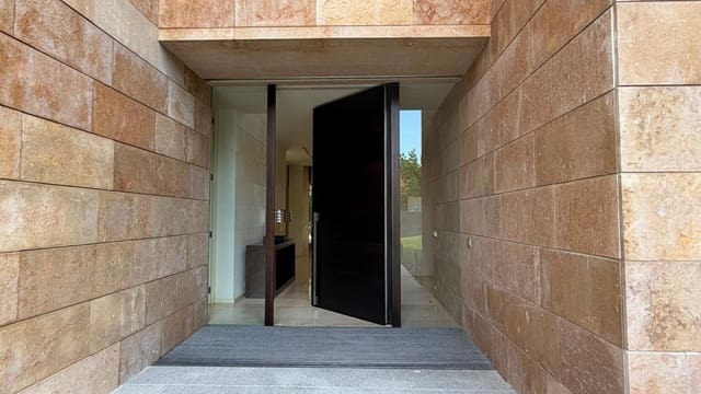 7 sypialnia Willa na sprzedaż w Pedralbes, Miasto Barcelona z basenem garażem - 10 000 000 € (Ref: 10080058)