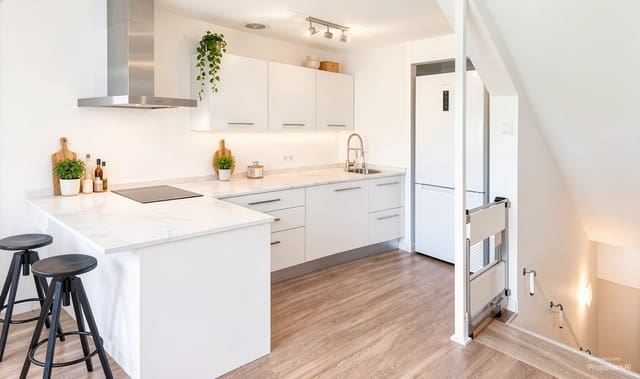 3 Zimmer Penthouse zu verkaufen in Es Molinar / El Molinar, Palma de Mallorca mit Garage - 895.000 € (Ref: 10089992)