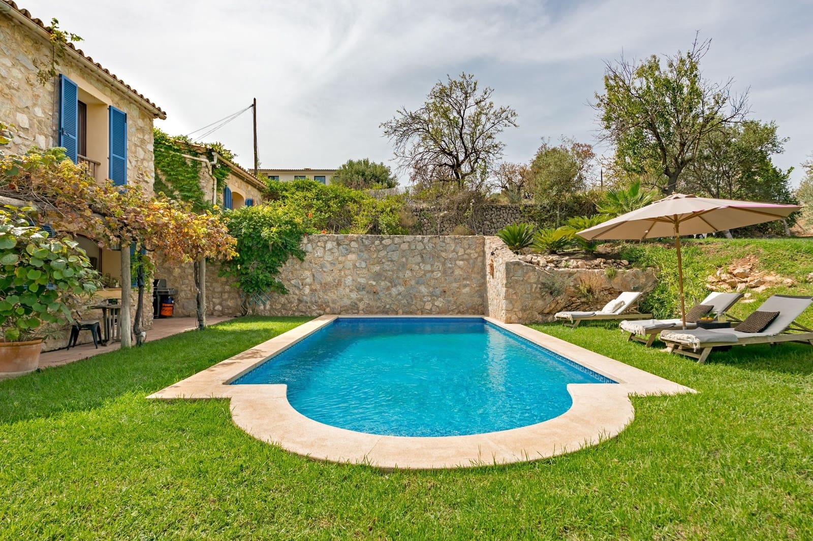 3 slaapkamer Finca/Landhuis te koop in Es Capdella met zwembad garage - € 1.995.000 (Ref: 10091333)
