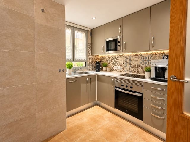 2 chambre Appartement à vendre à Cala Millor, Son Servera avec garage - 349 000 € (Ref: 10099142)