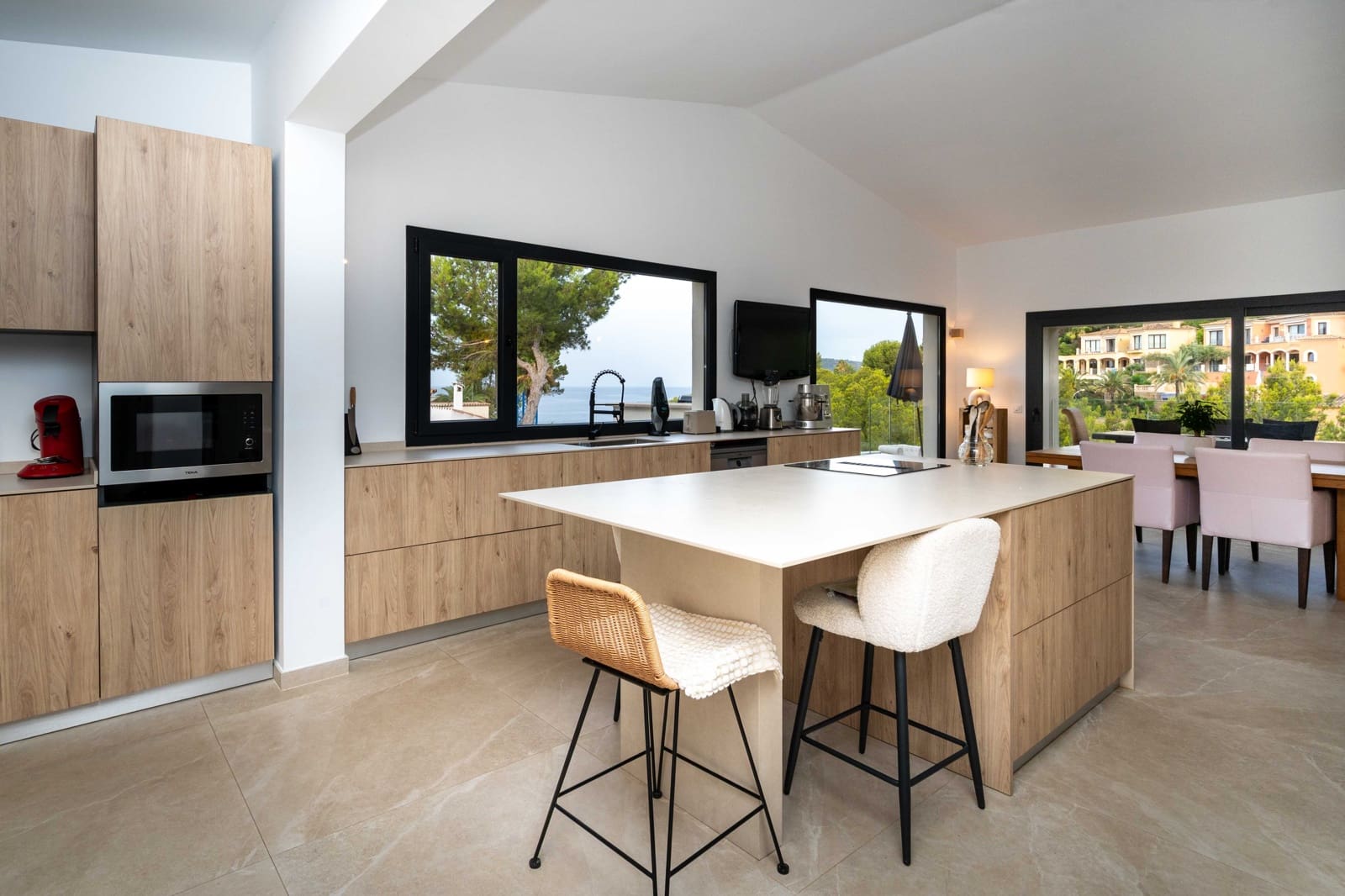 4 soverom Villa til salgs i Costa de la Calma med svømmebasseng garasje - € 1 790 000 (Ref: 10124772)