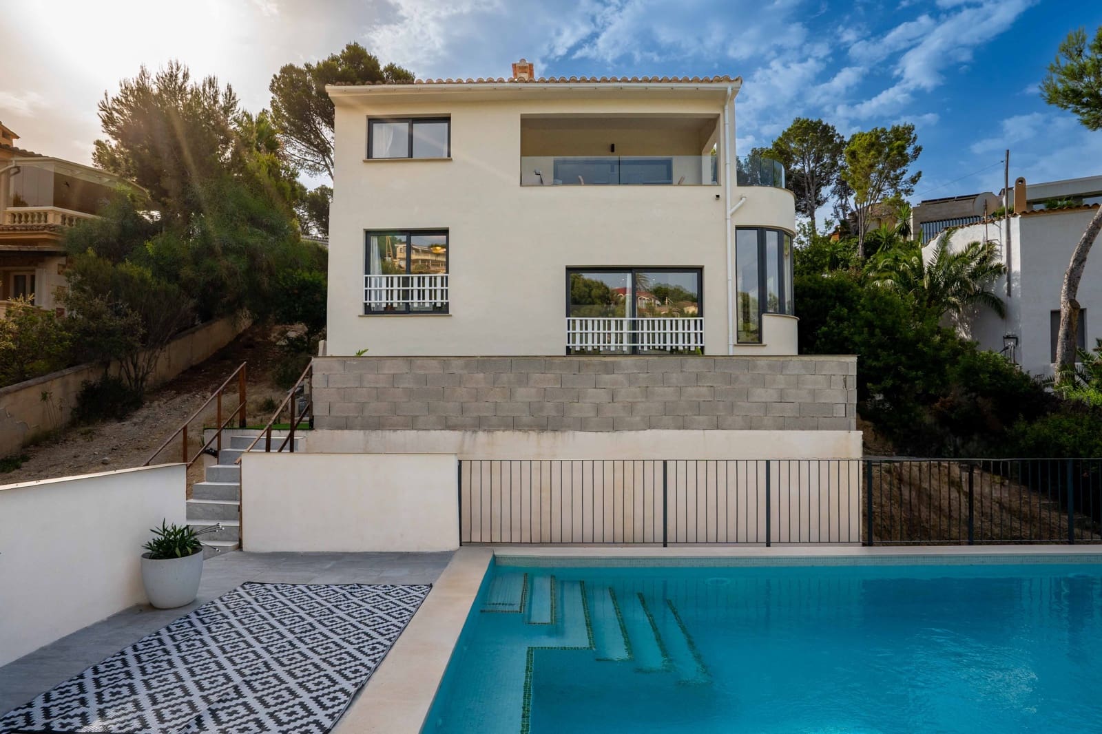 4 soverom Villa til salgs i Costa de la Calma med svømmebasseng garasje - € 1 790 000 (Ref: 10124772)