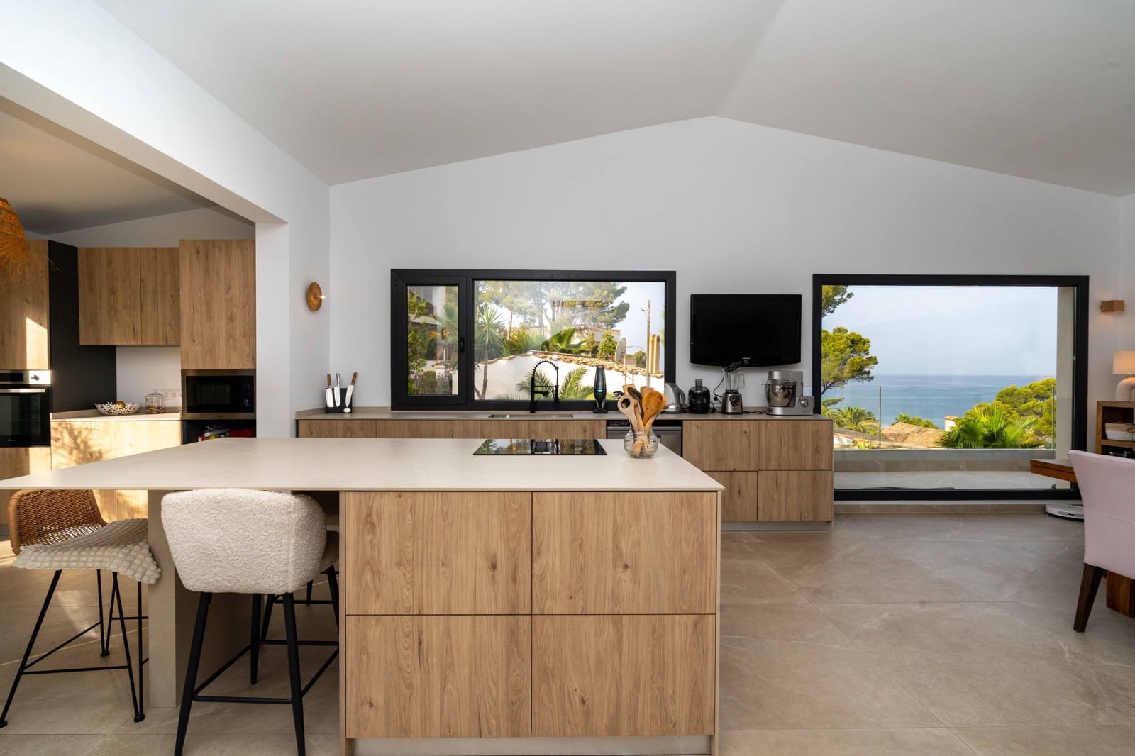 4 soverom Villa til salgs i Costa de la Calma med svømmebasseng garasje - € 1 790 000 (Ref: 10124772)
