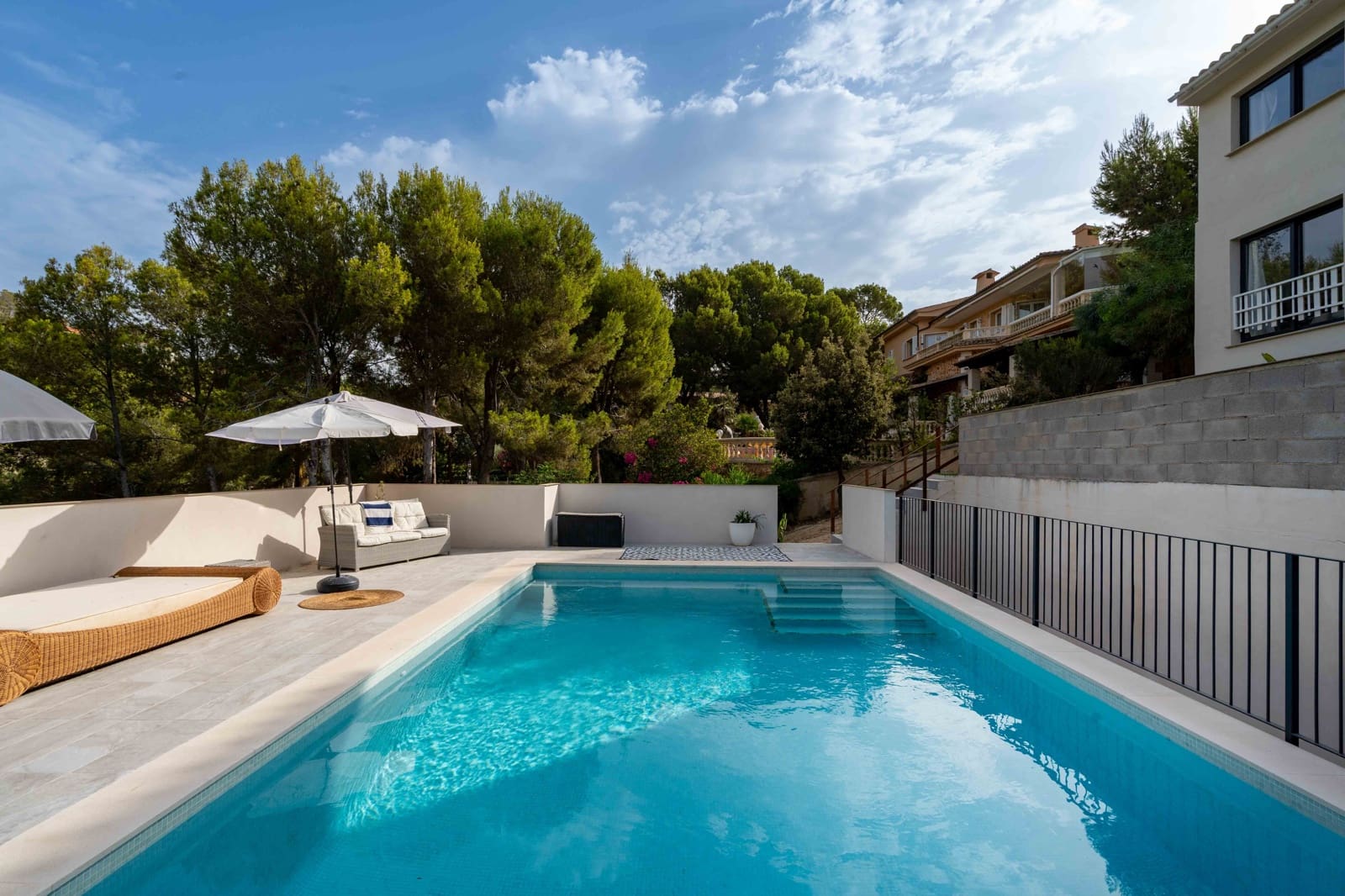 4 soverom Villa til salgs i Costa de la Calma med svømmebasseng garasje - € 1 790 000 (Ref: 10124772)