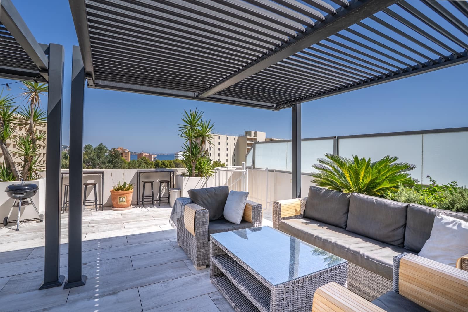 3 sovrum Takvåning till salu i Palmanova med pool garage - 1 340 000 € (Ref: 10130401)