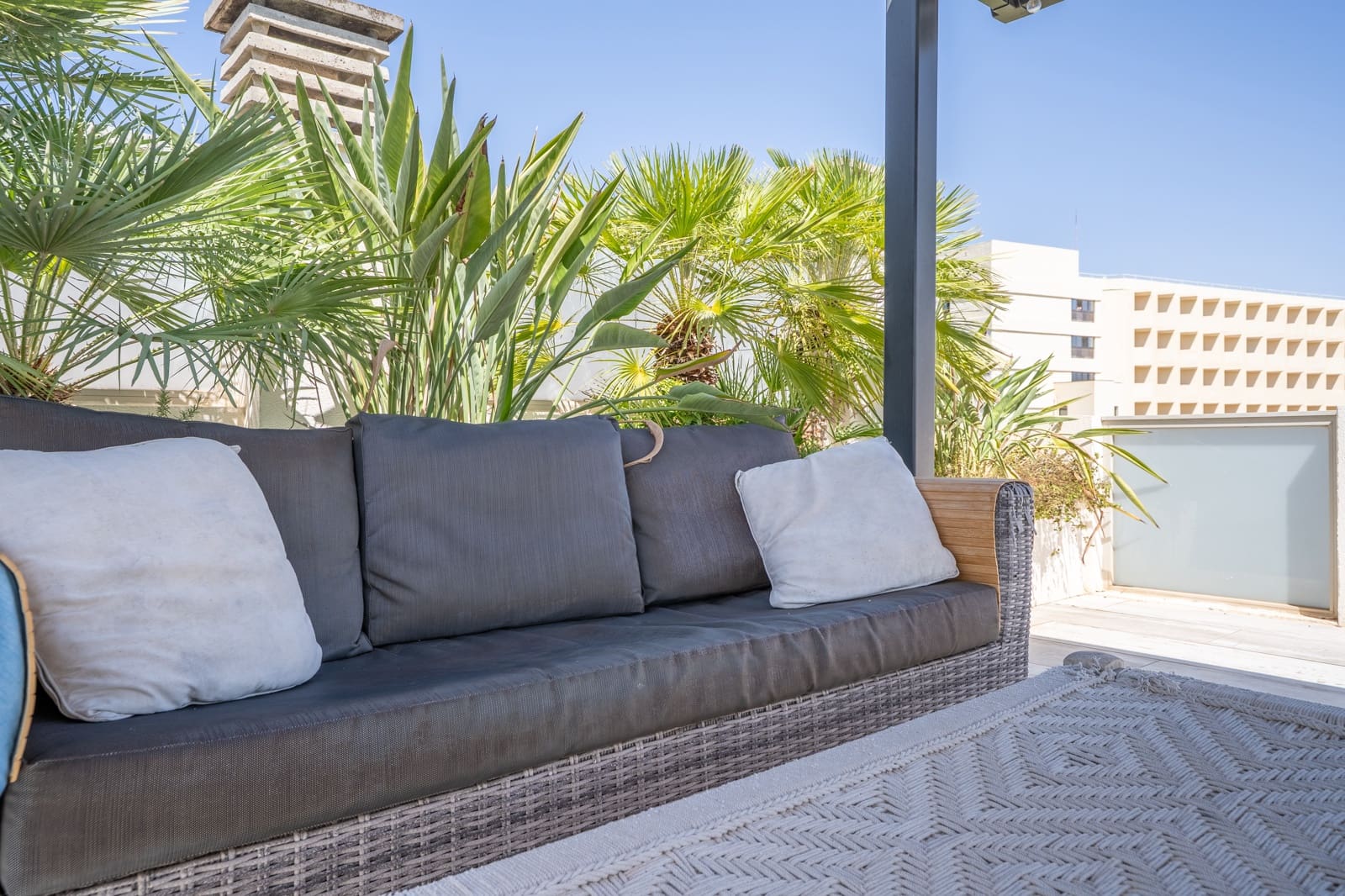 3 sovrum Takvåning till salu i Palmanova med pool garage - 1 340 000 € (Ref: 10130401)