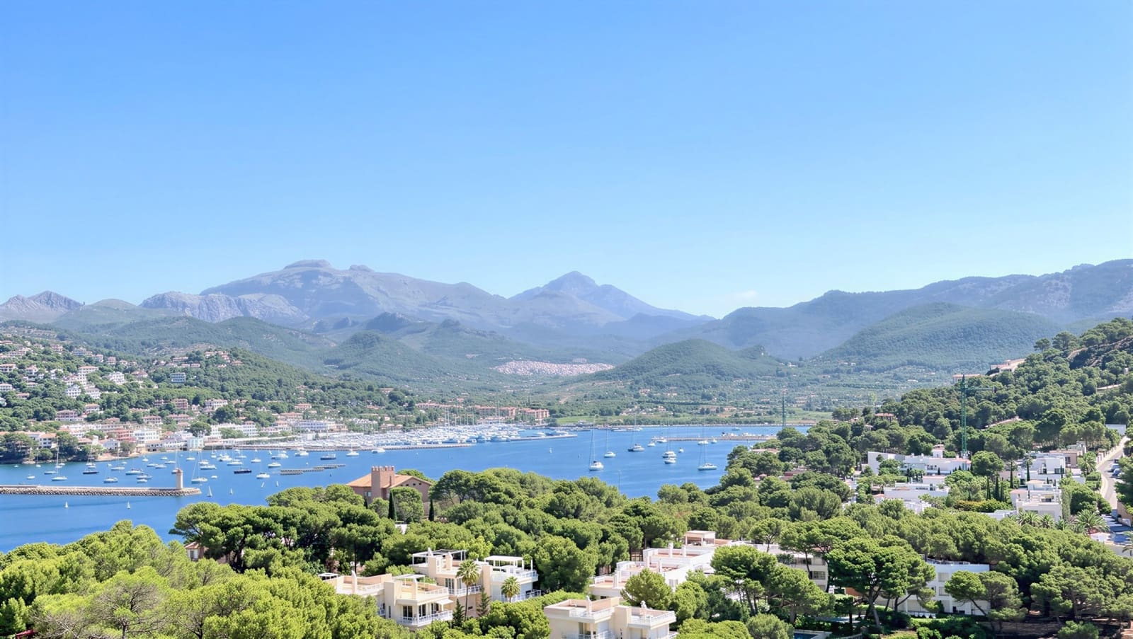 3 sypialnia Willa na sprzedaż w Puerto de Andratx z basenem garażem - 3 800 000 € (Ref: 10135222)