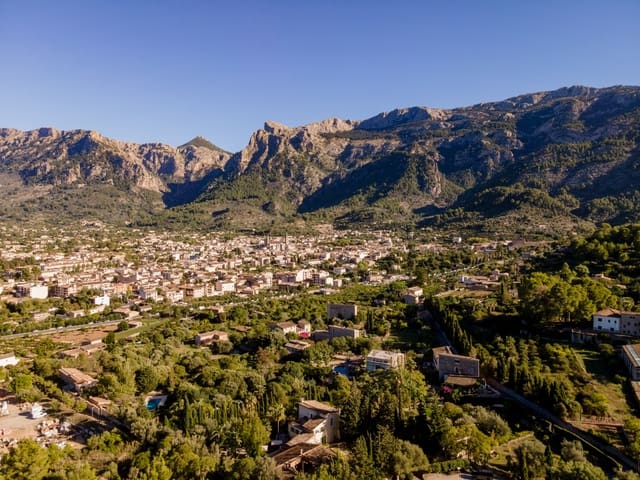 8 soverom Finca/Herregård til leie i Sóller med svømmebasseng garasje - € 35 000 (Ref: 10136311)
