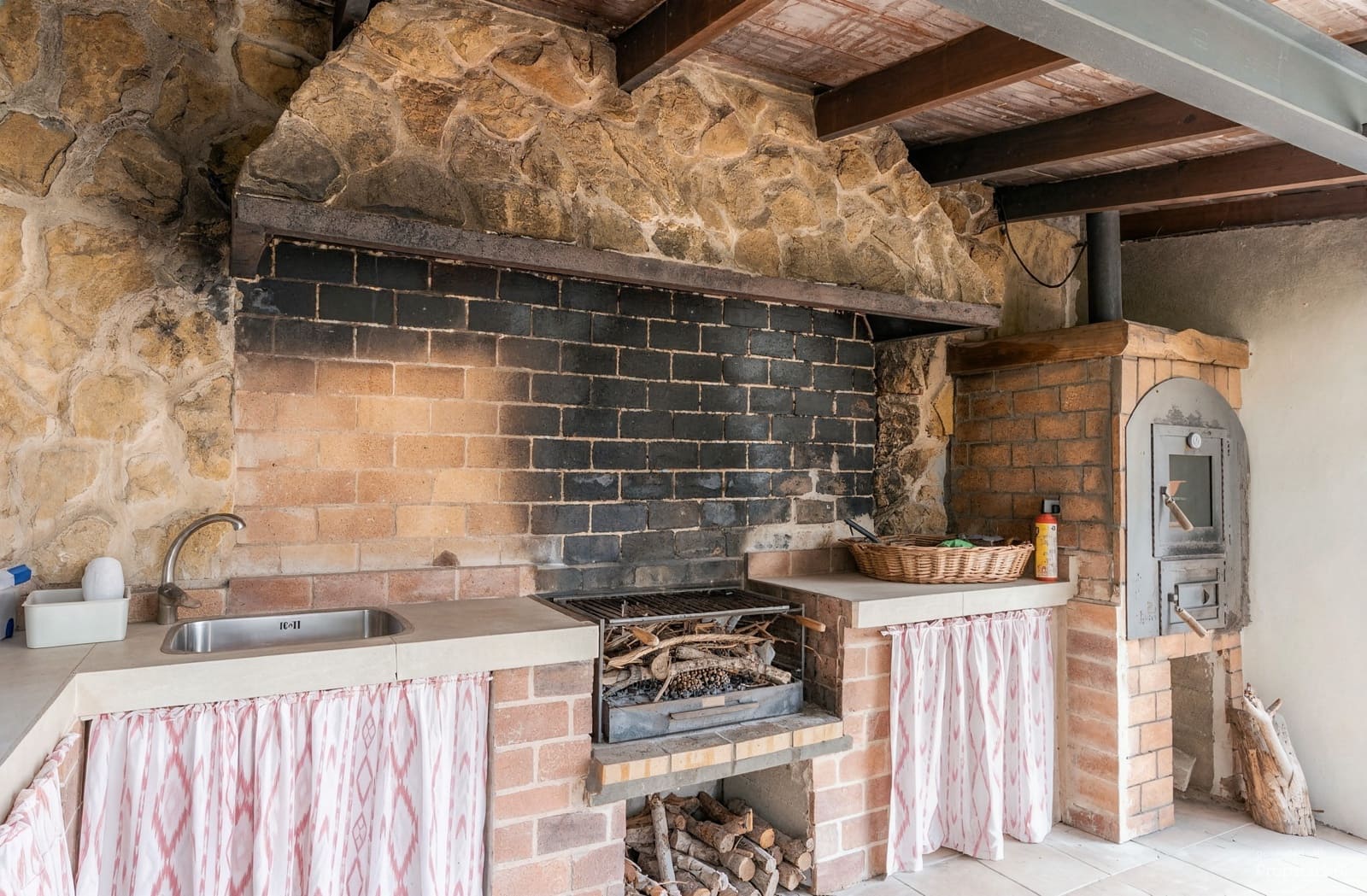 3 soveværelse Finca/Landehus til salg i Puigpunyent med garage - € 749.000 (Ref: 10140314)
