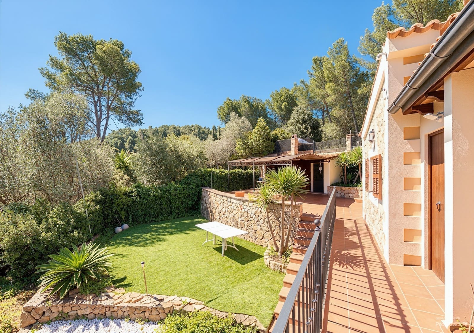 3 soveværelse Finca/Landehus til salg i Puigpunyent med garage - € 749.000 (Ref: 10140314)