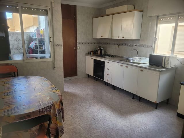 3 soveværelse Lejlighed til salg i San Pedro del Pinatar ciudad, San Pedro del Pinatar med garage - € 115.000 (Ref: 10150529)