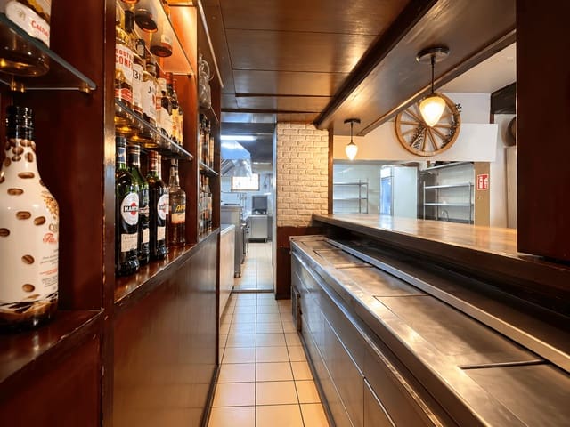 Erhverv til salg i Peguera / Paguera, Calvià - € 80.000 (Ref: 10165970)