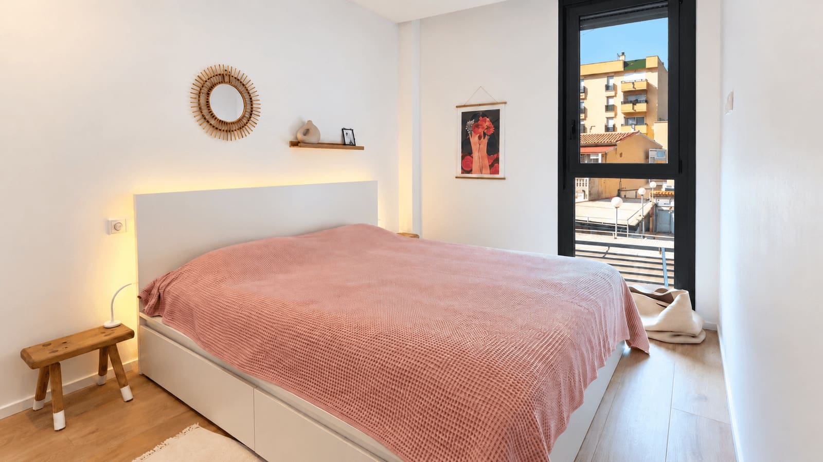 3 bedroom Apartment for rent in Coll d'en Rabassa - € 1,890 (Ref: 10174204)
