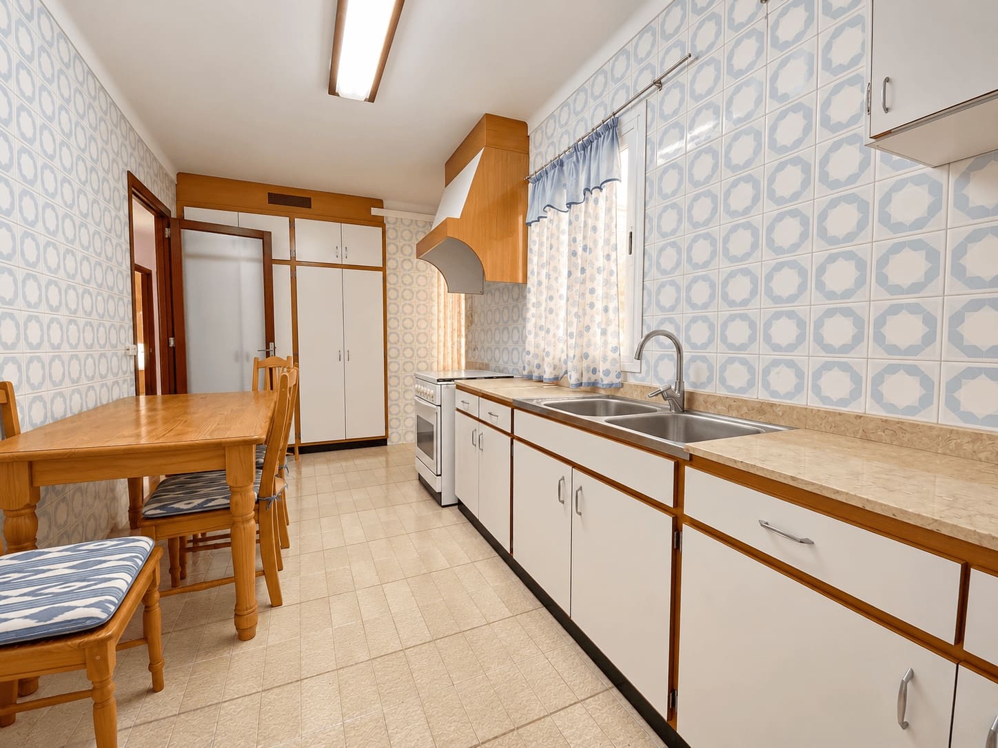 4 bedroom Apartment for sale in Palma de Mallorca - € 460,000 (Ref: 10183241)