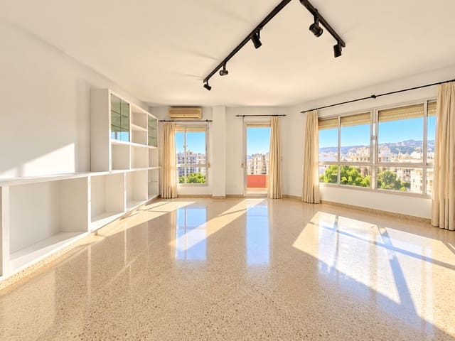 4 bedroom Apartment for sale in Pere Garau, Palma de Mallorca - € 460,000 (Ref: 10183241)
