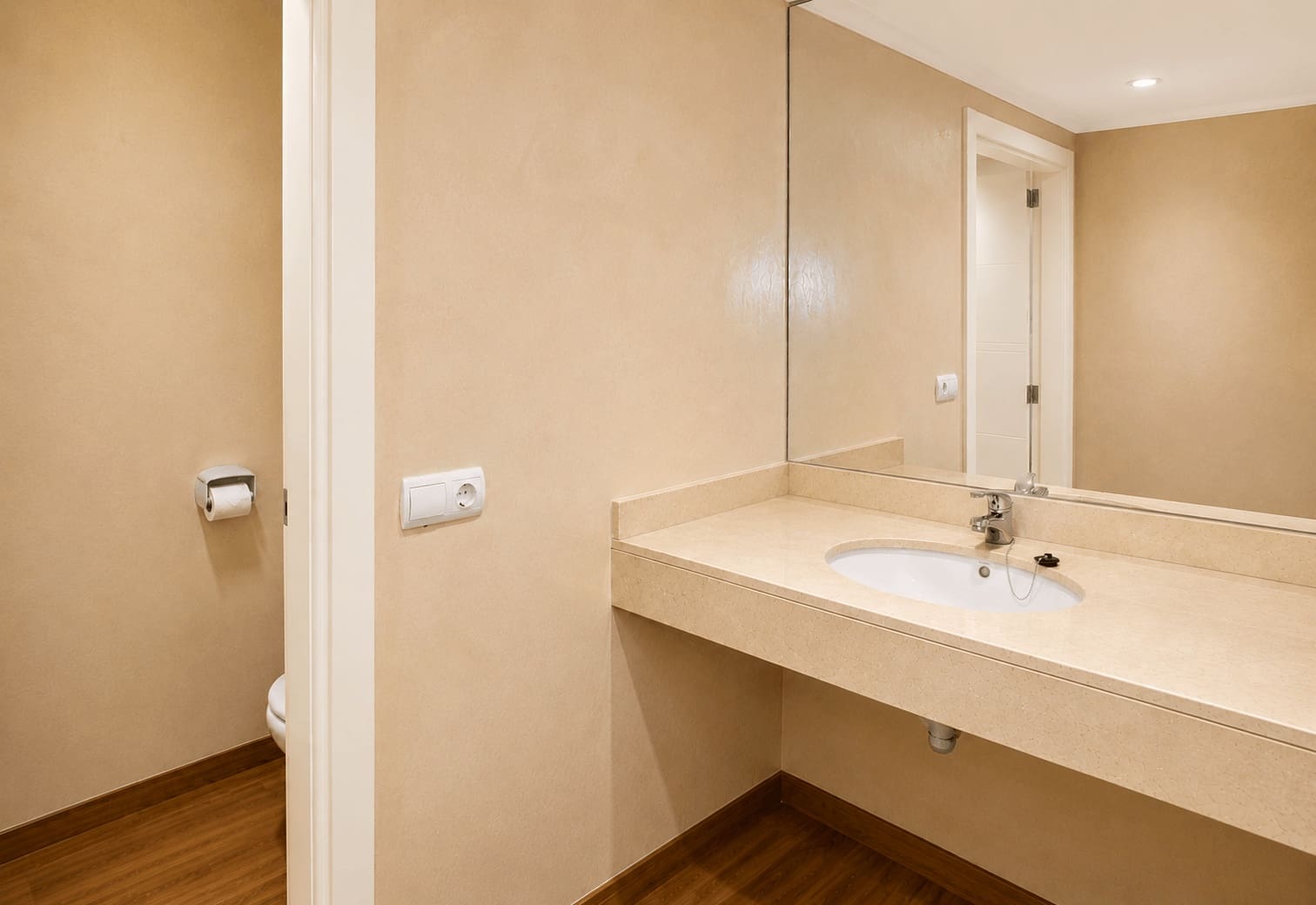 Commercieel te koop in Palma de Mallorca met garage - € 333.000 (Ref: 7526607)