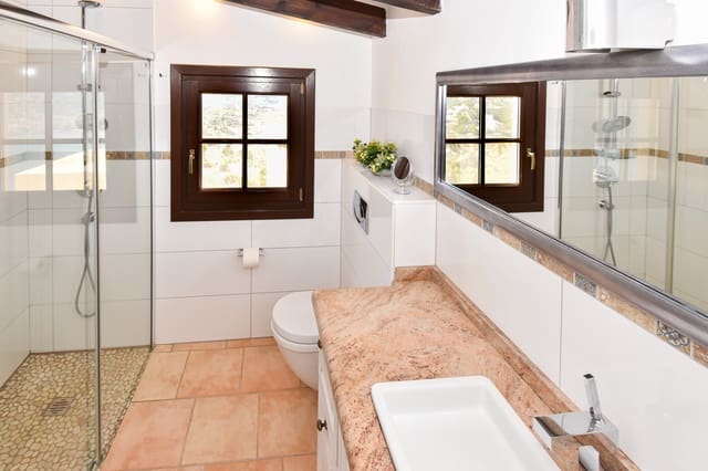 2 bedroom Penthouse for sale in Puerto de Andratx, Andratx with pool - € 1,450,000 (Ref: 7526629)