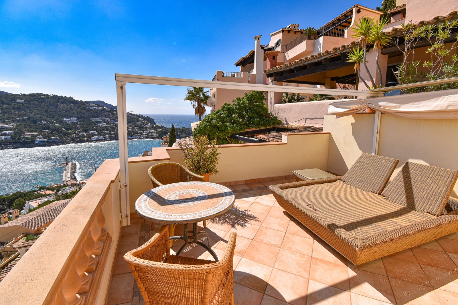 2 soveværelse Penthouse til salg i Puerto de Andratx med swimmingpool - € 1.450.000 (Ref: 7526629)