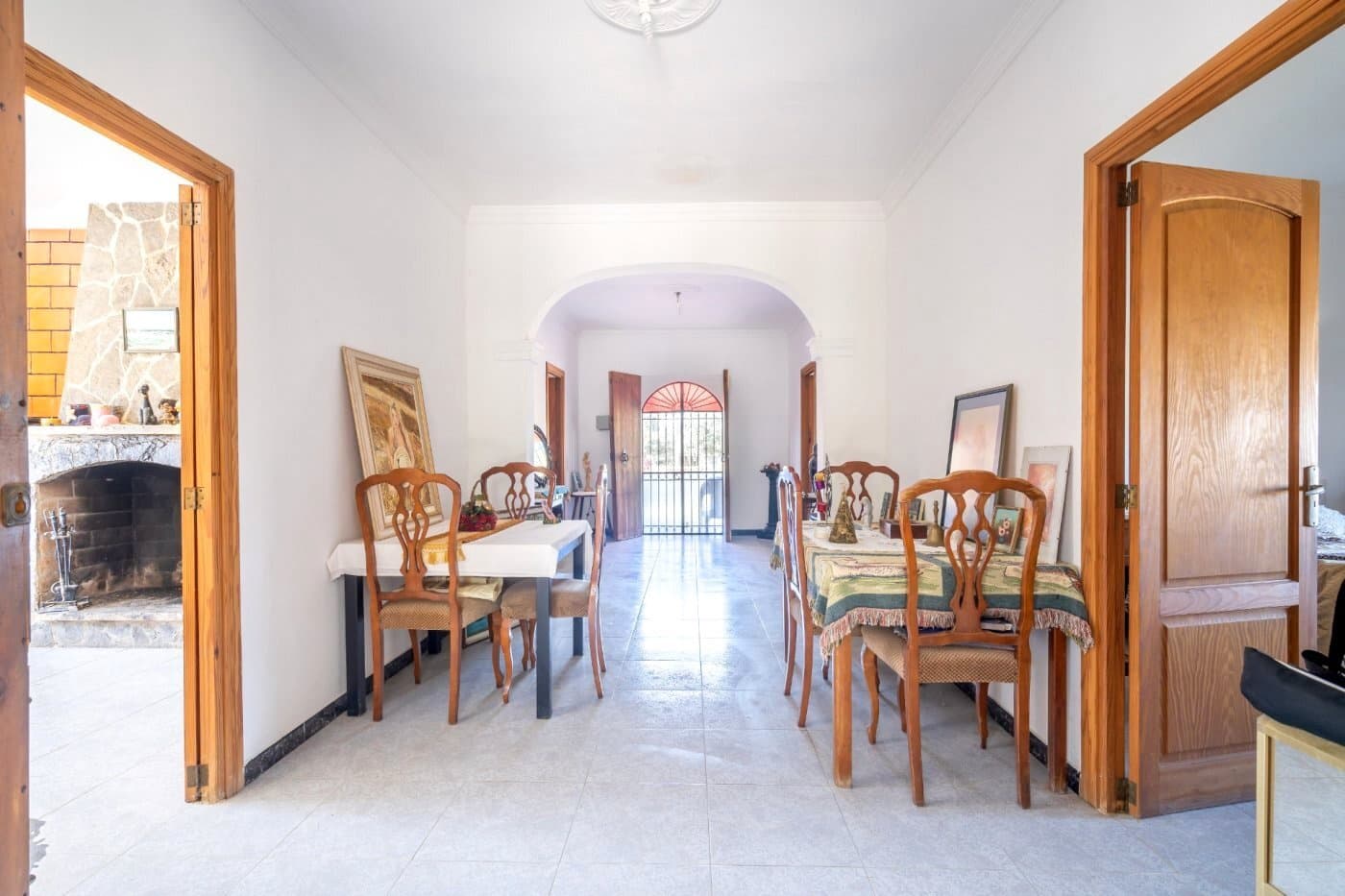 4 soveværelse Finca/Landehus til salg i Sant Joan med swimmingpool garage - € 467.000 (Ref: 7526792)