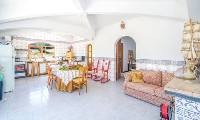 4 chambre Finca/Maison de Campagne à vendre à Sant Joan avec piscine garage - 467 000 € (Ref: 7526792)