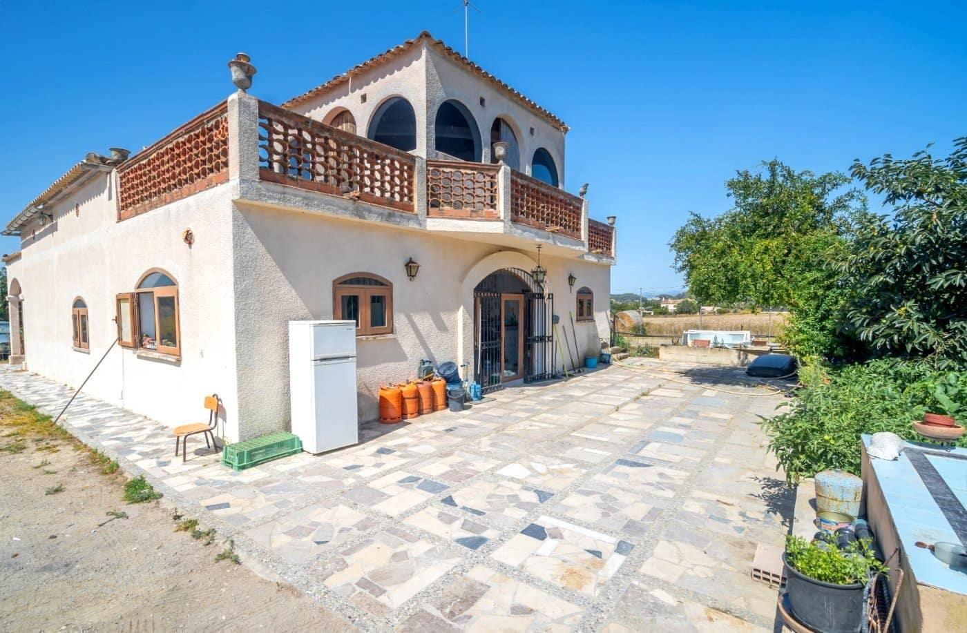 4 soveværelse Finca/Landehus til salg i Sant Joan med swimmingpool garage - € 467.000 (Ref: 7526792)