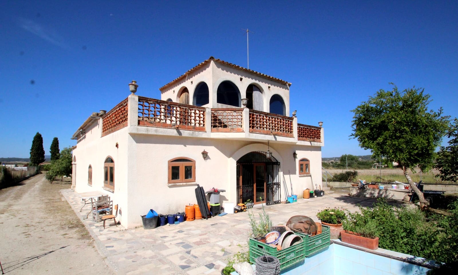 4 soveværelse Finca/Landehus til salg i Sant Joan med swimmingpool garage - € 467.000 (Ref: 7526792)