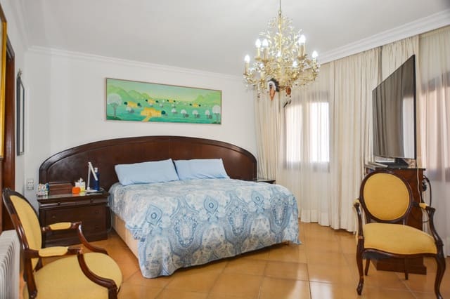 5 soverom Hus til salgs i Cala Ratjada, Capdepera med garasje - € 1 200 000 (Ref: 7618336)