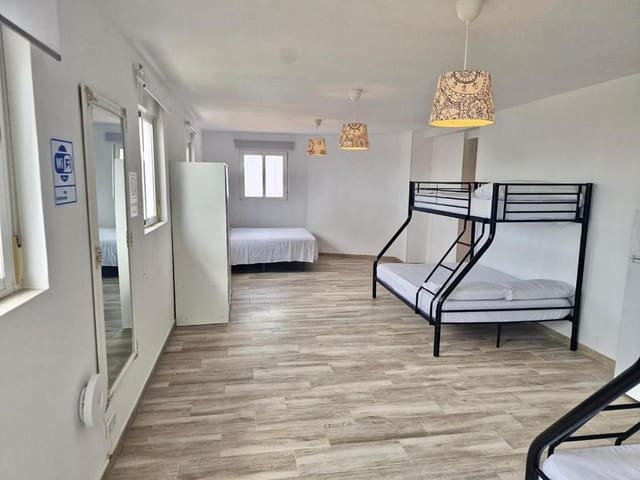 9 bedroom Villa for sale in Puntiro with pool garage - € 2,621,000 (Ref: 7853215)